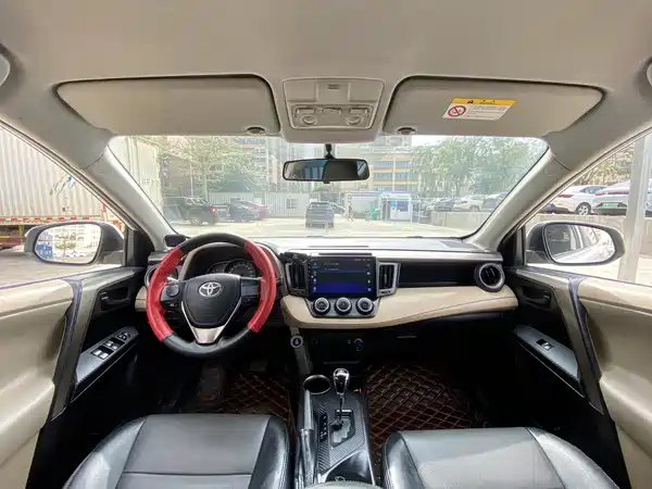Toyota RAV4 2013