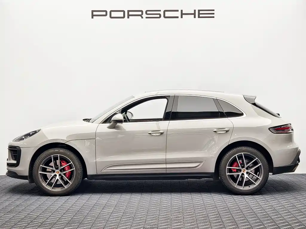 Porsche Macan 2022