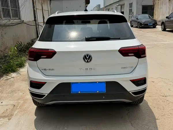 Volkswagen T-Roc 2023