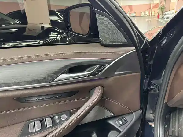 BMW 5 Series 2022