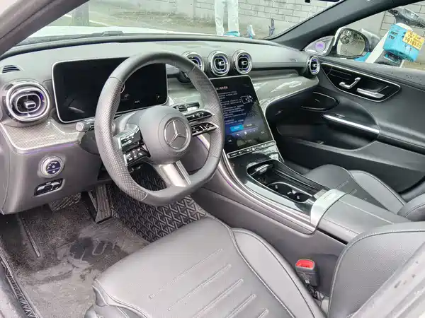 Mercedes-Benz C-Class 2023
