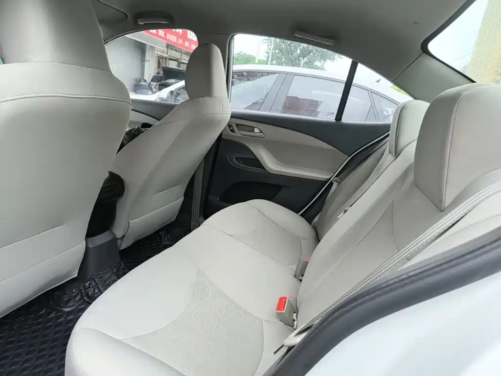 Chevrolet Sail 2017 — фото 17