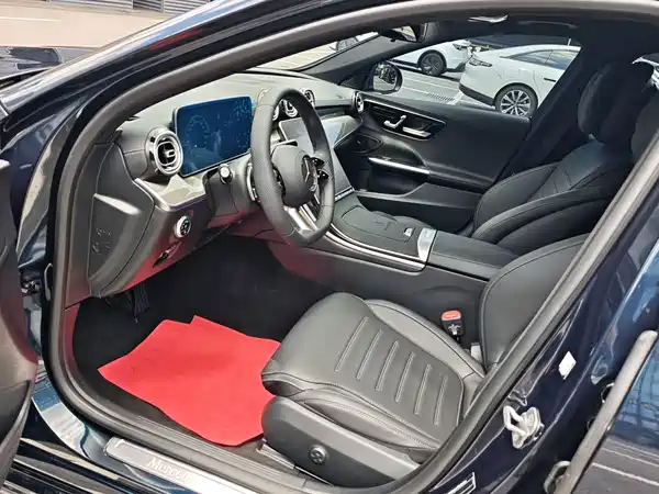 Mercedes-Benz C-Class 2025