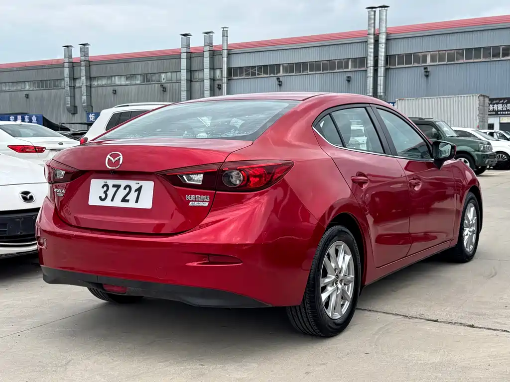 Mazda 3 Axela 2016