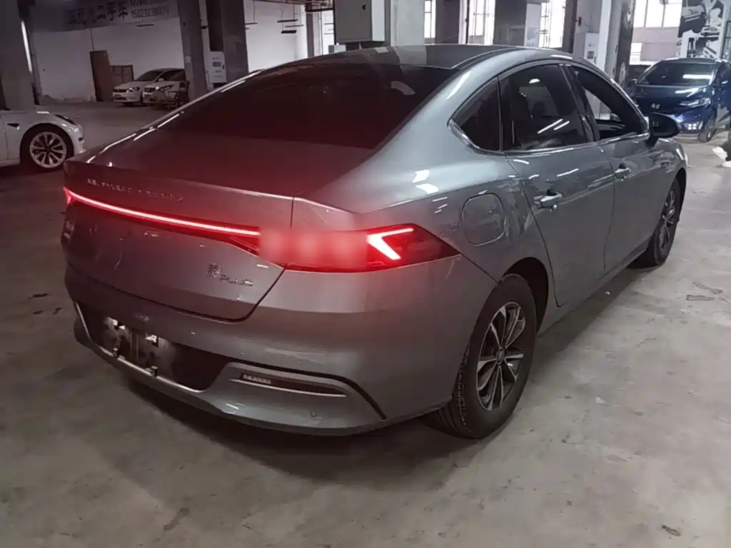 BYD Qin PLUS 2023 — фото 7