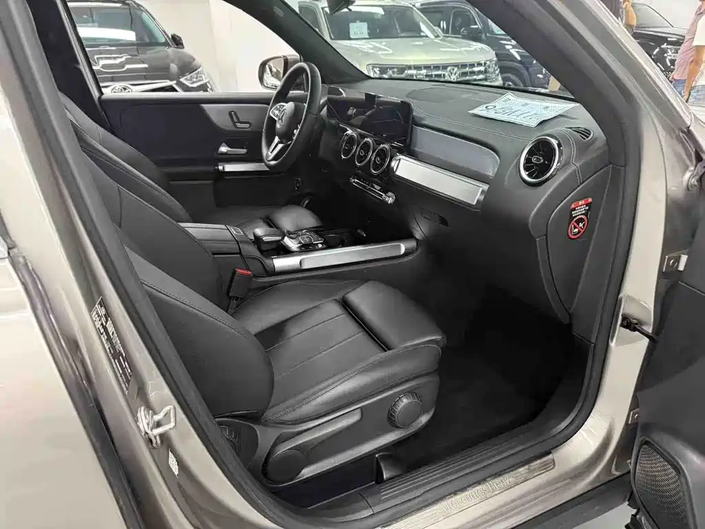 Mercedes-Benz GLB 2021 — фото 13
