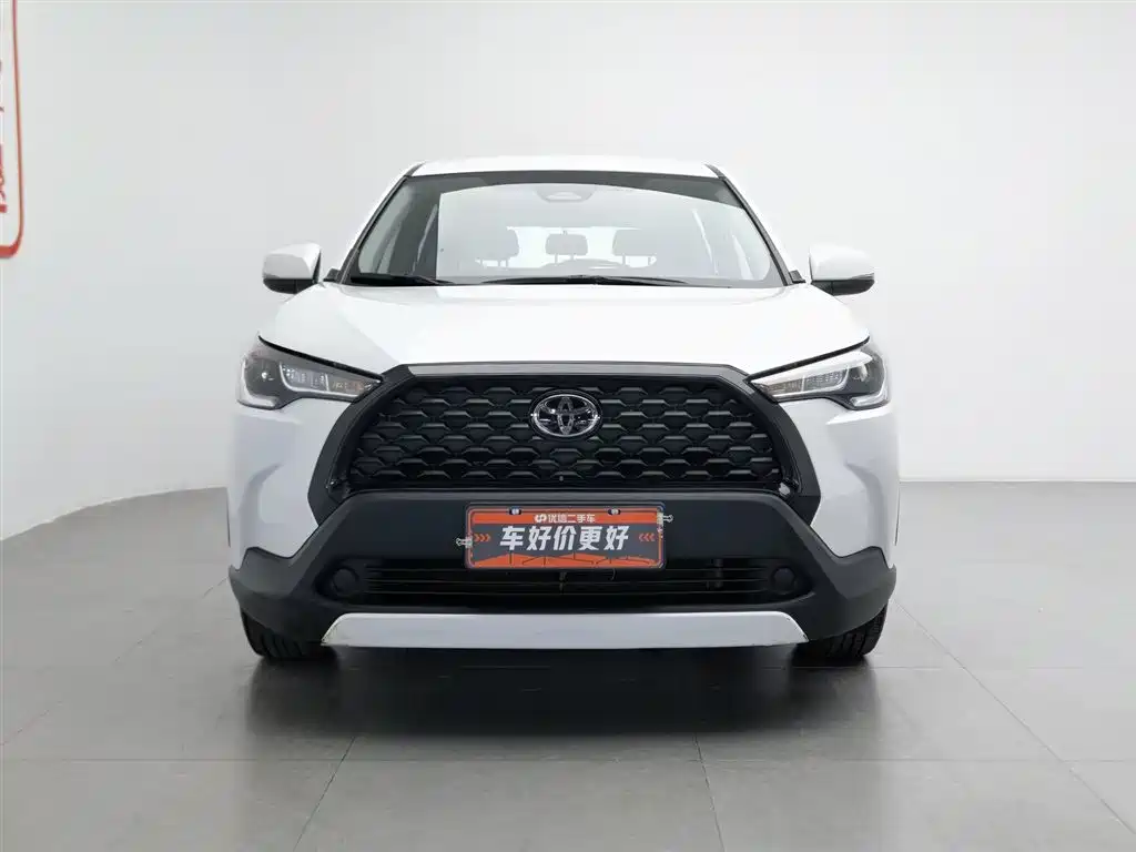 Toyota Corolla Cross 2023 — фото 3