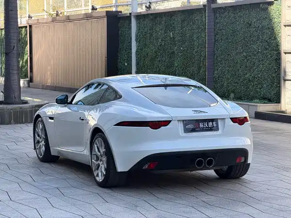 Jaguar F-TYPE 2019