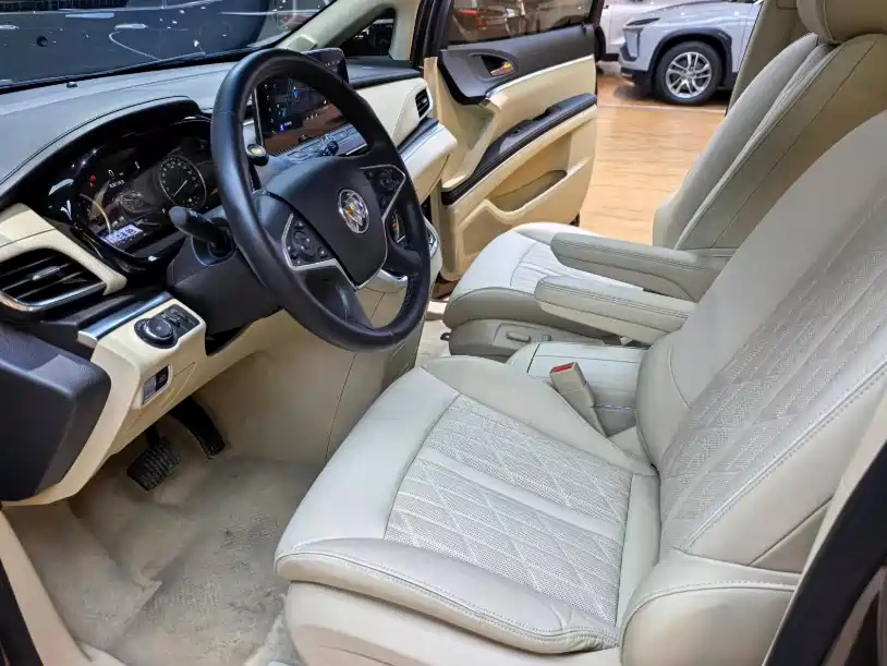 Buick GL8 2023
