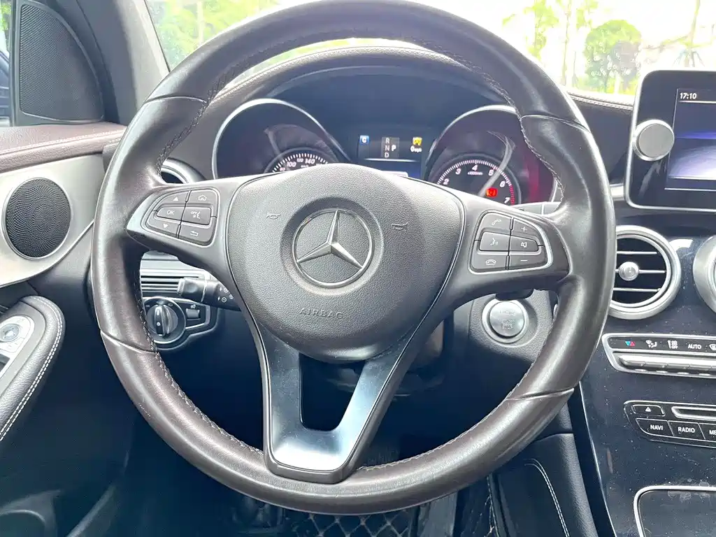 Mercedes-Benz GLC 2018 — фото 9