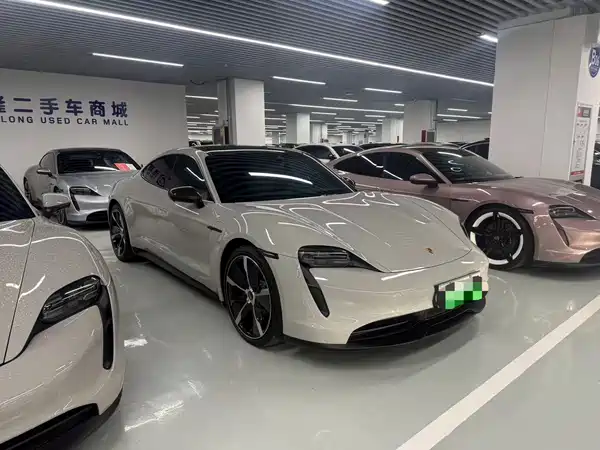 Porsche Taycan 2020