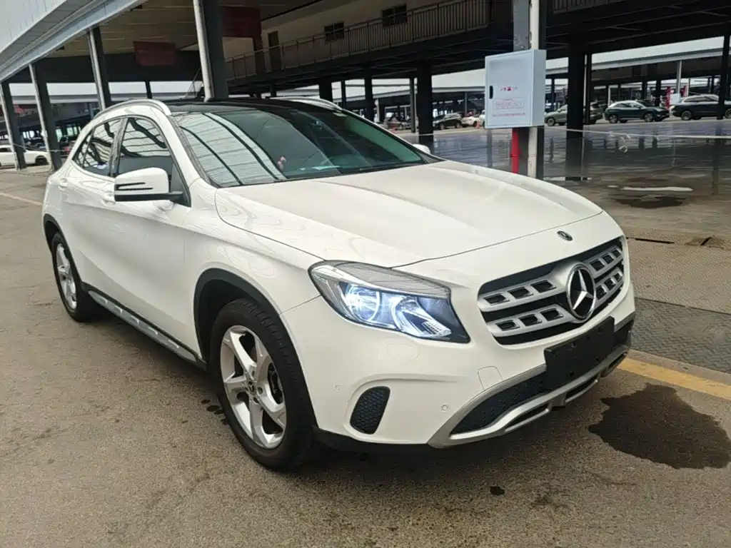 Mercedes-Benz GLA 2019