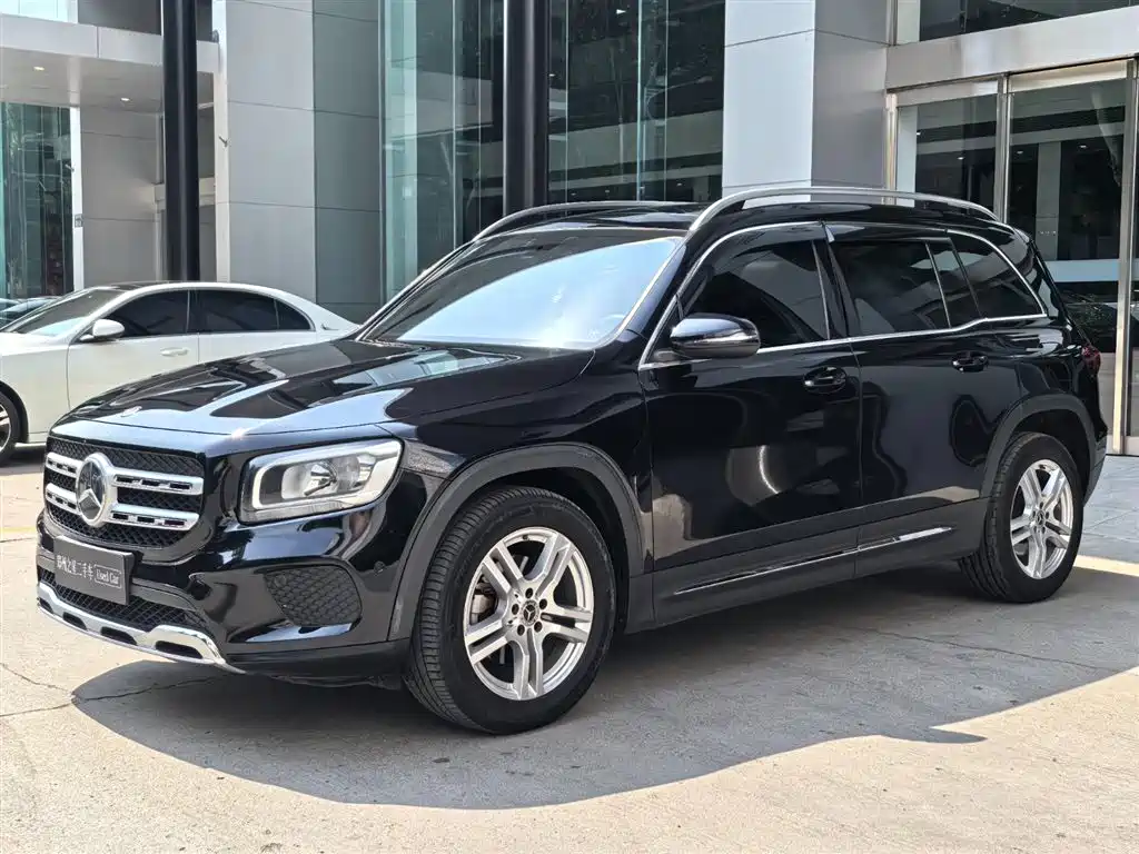 Mercedes-Benz GLB 2021