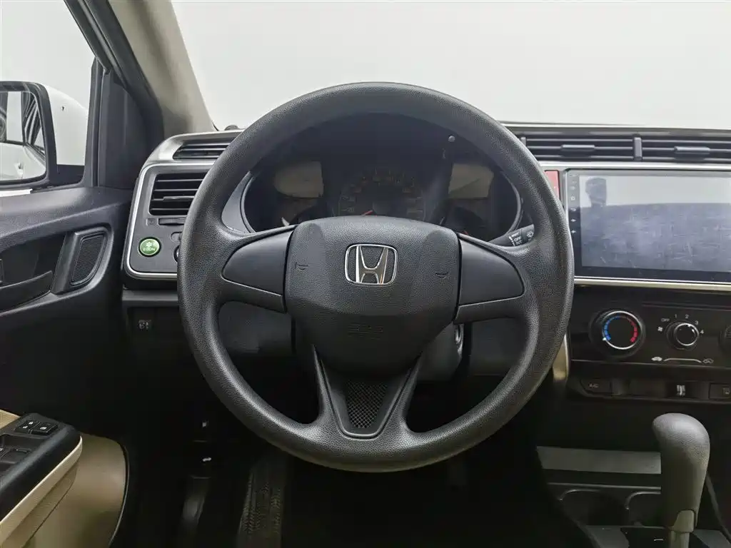 Honda City 2016 — фото 11