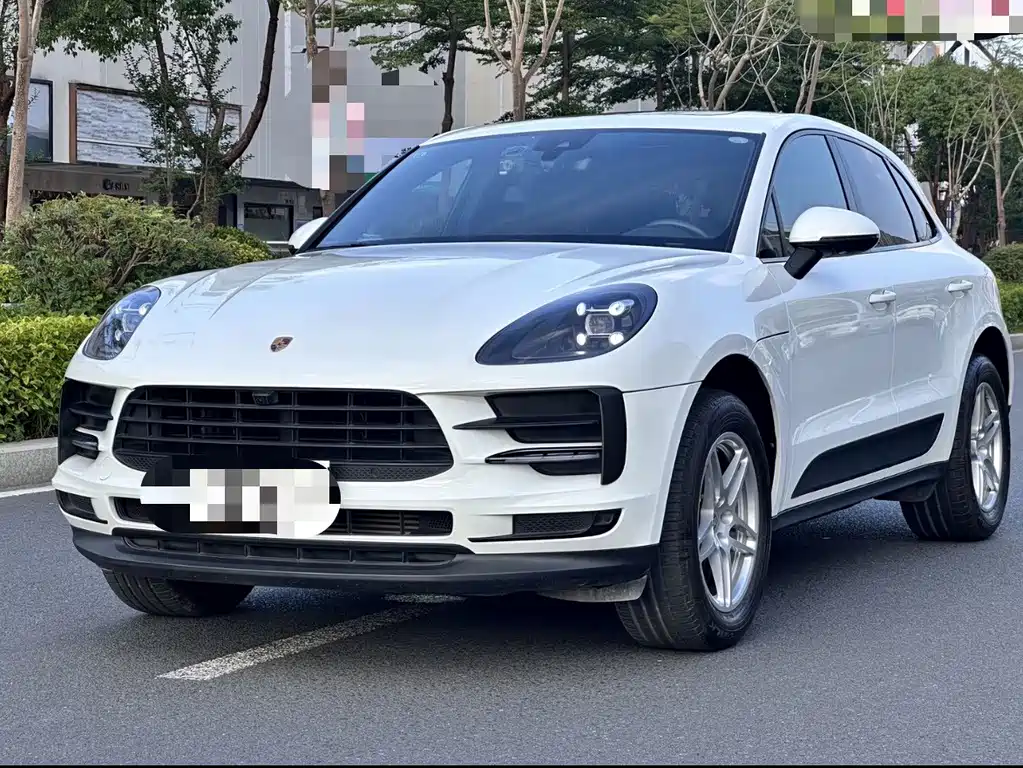 Porsche Macan 2019 — фото 1