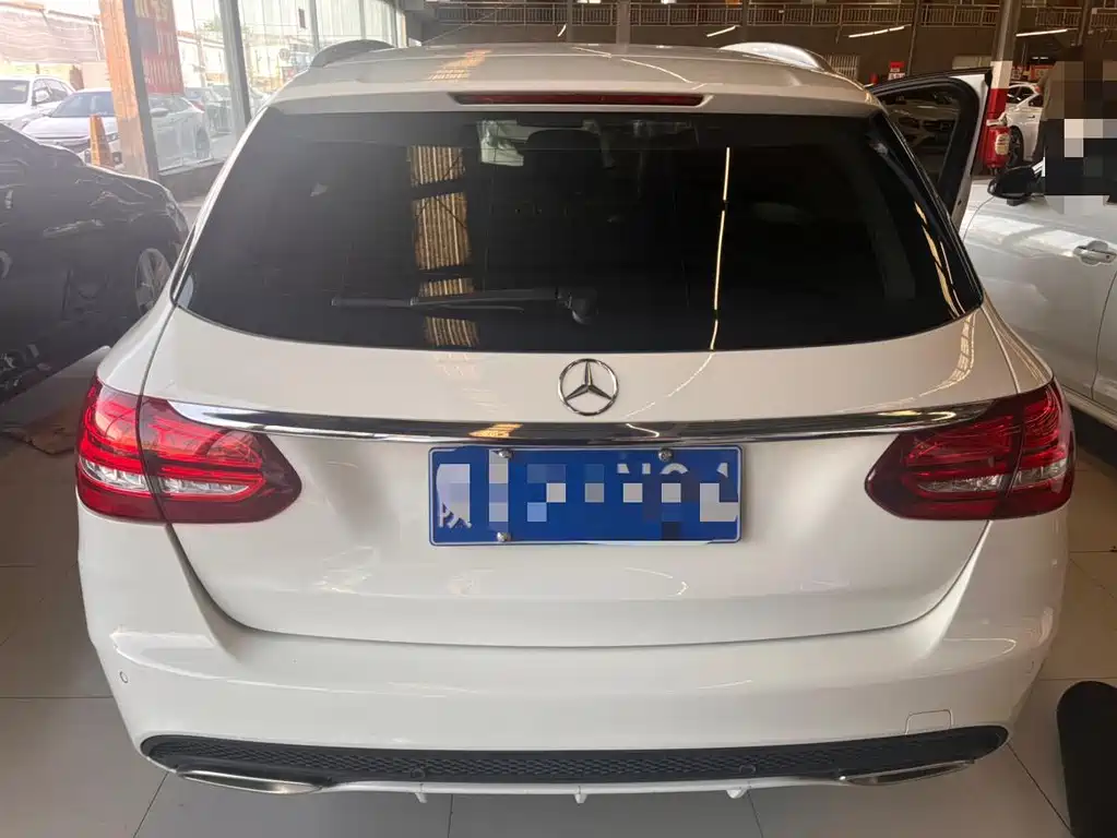 Mercedes-Benz C-Class 2017 — фото 11
