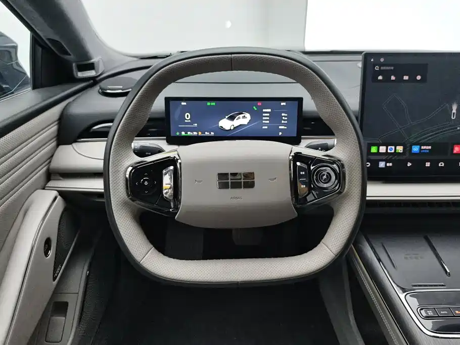 Geely Galaxy Starshine 8 2025 — фото 15
