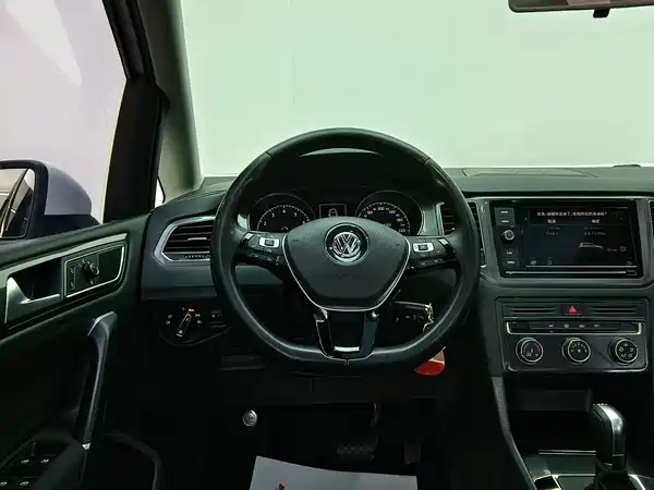 Volkswagen Golf Jialu 2017