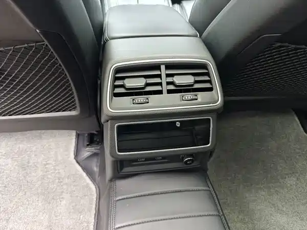 Audi A6L 2024