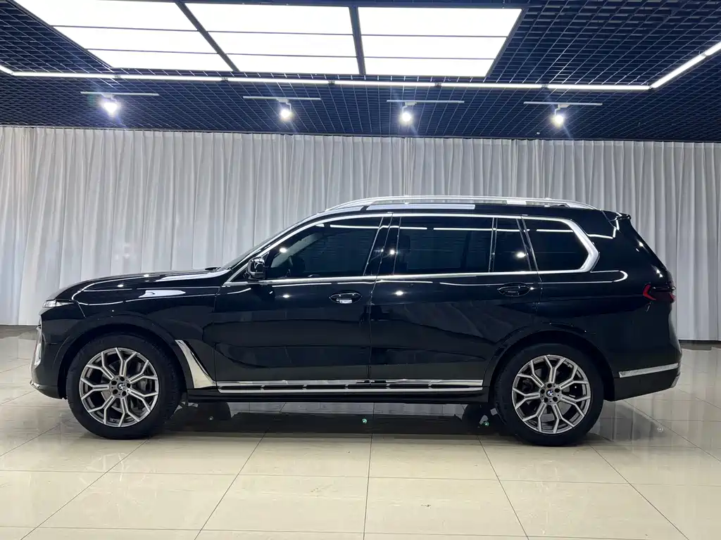 BMW X7 2023 — фото 3