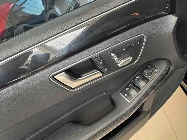 Mercedes-Benz E-Class 2016