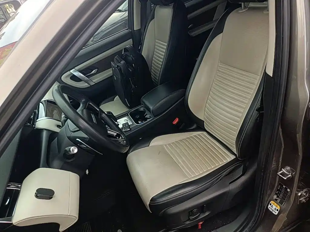 Land Rover Discovery Sport 2021 — фото 15