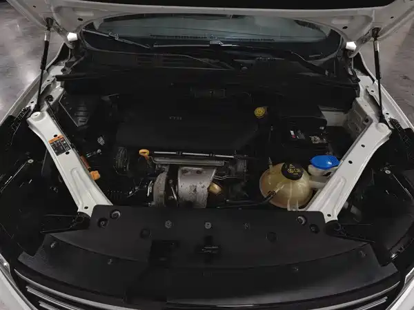 Roewe RX5 2016