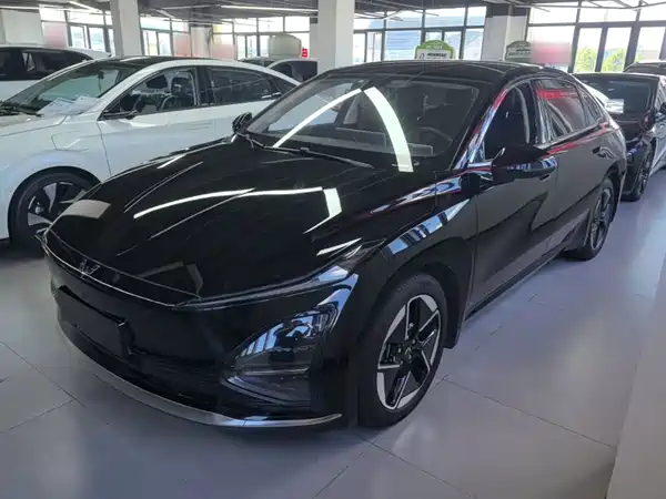 Wuling Starlight 2024