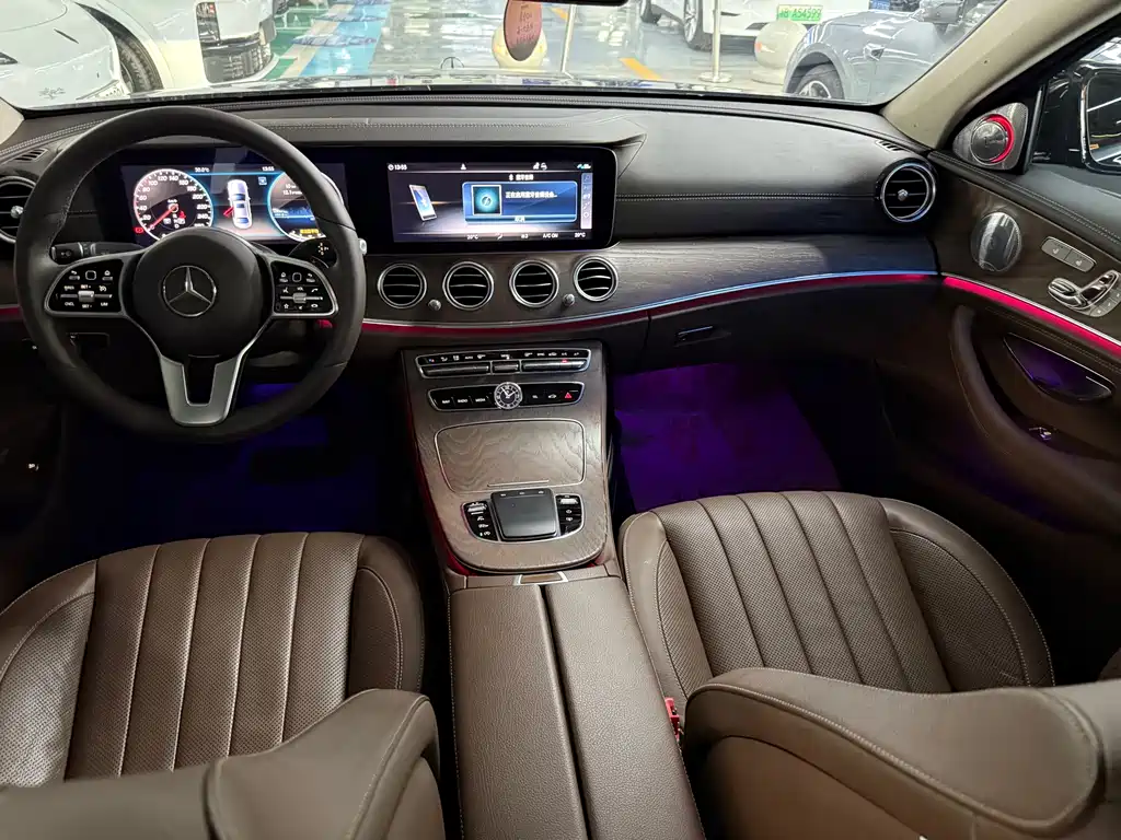 Mercedes-Benz E-Class 2020 — фото 9