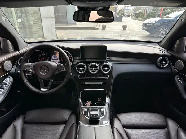 Mercedes-Benz GLC 2018
