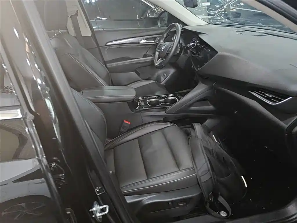 Buick Envision Plus 2023 — фото 19
