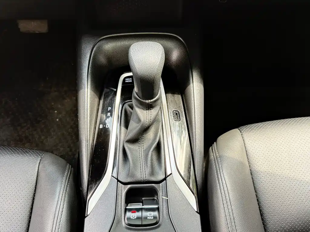 Toyota Corolla 2023 — фото 14