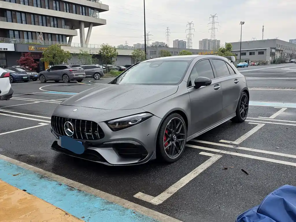 Mercedes-Benz A-Class AMG 2024 — фото 1