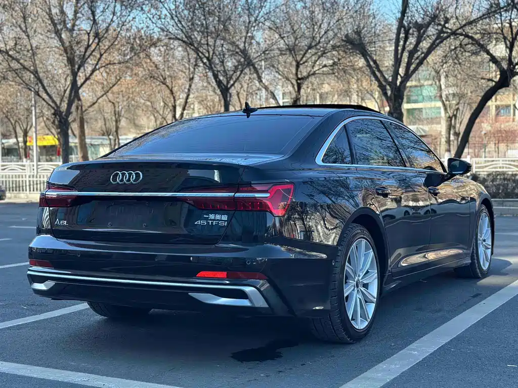 Audi A6L 2024 — фото 12