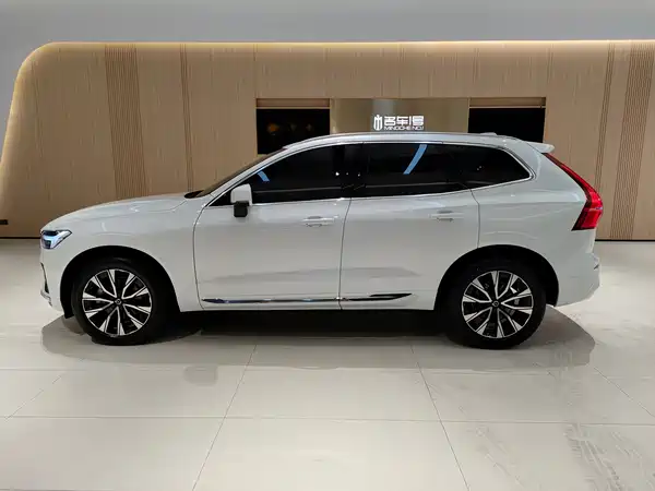 Volvo XC60 2023