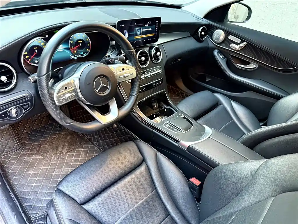Mercedes-Benz C-Class 2020