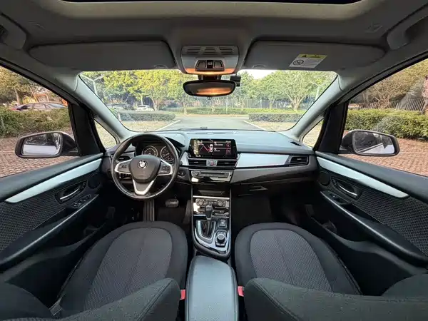 BMW 2 Series Wagon 2017