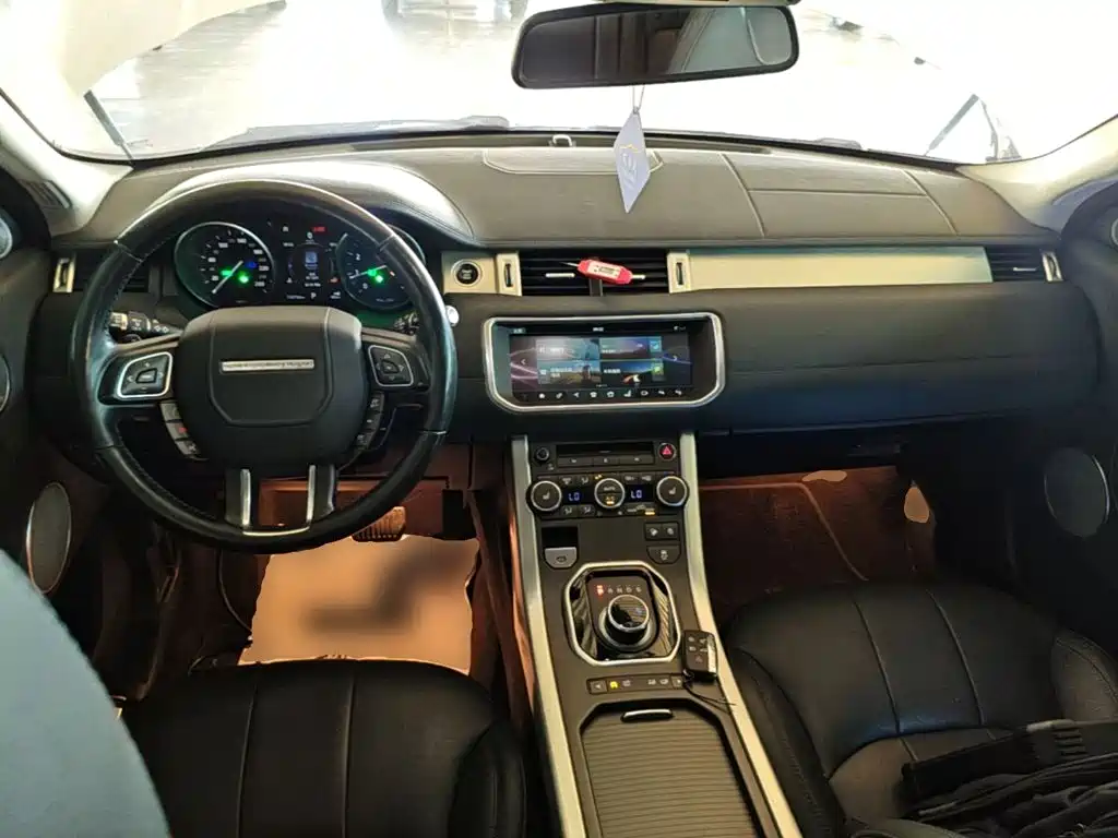 Land Rover Range Rover Evoque 2018 — фото 10