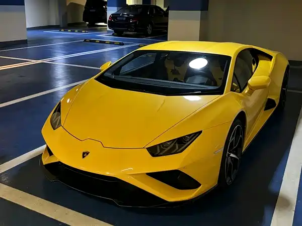 Lamborghini Huracan 2023