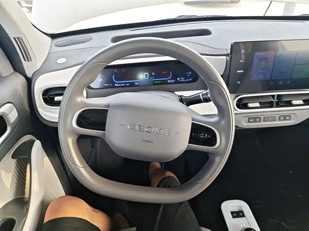 Geely Galaxy Panda 2026 — фото 11