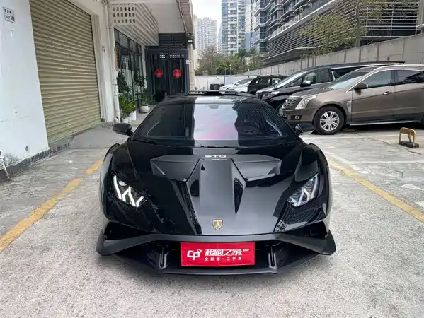 Lamborghini Huracan 2022