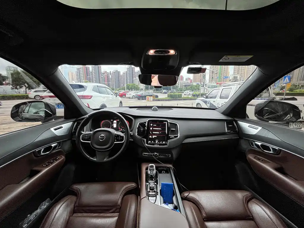 Volvo XC90 2021
