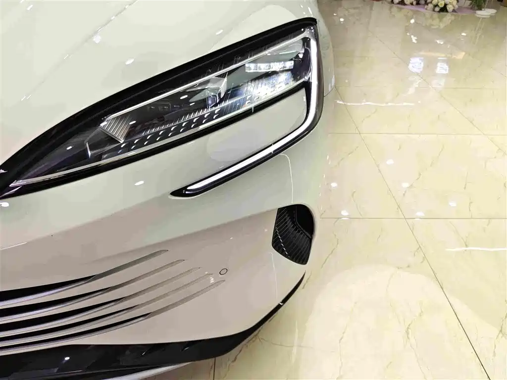 BYD Seal 07 DM-i 2024 — фото 15