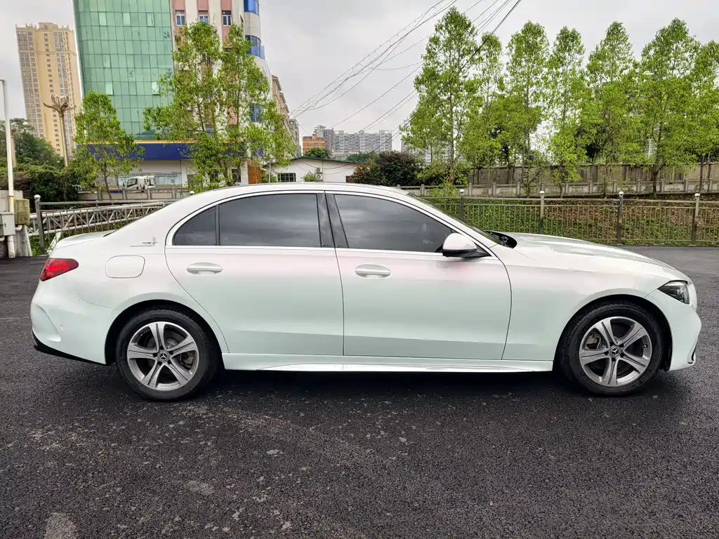 Mercedes-Benz C-Class 2022 — фото 19