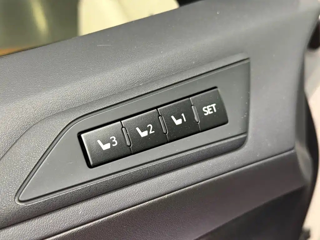 Toyota Vellfire 2020