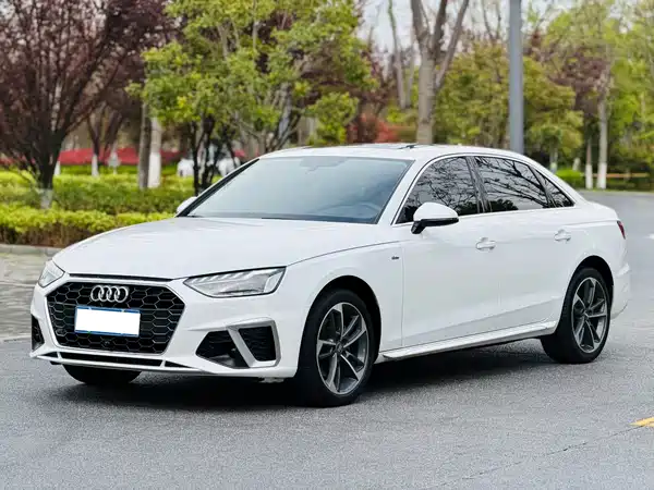 Audi A4L 2021