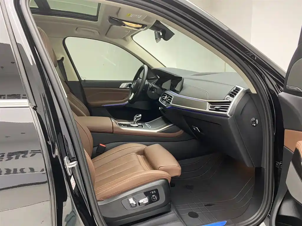 BMW X7 2022 — фото 18