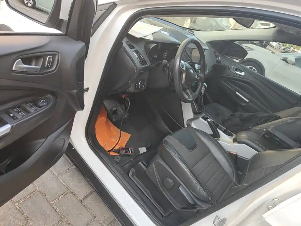 Ford Kuga 2014 — фото 16