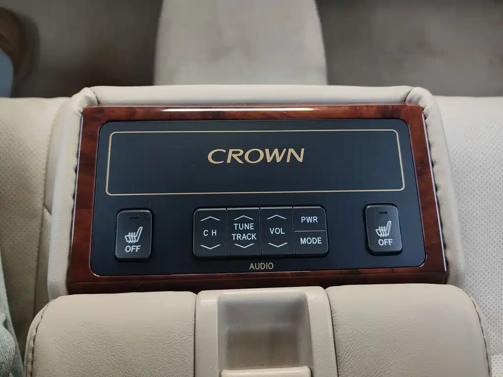 Toyota Crown 2012 — фото 15