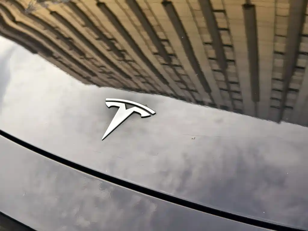 Tesla Model Y 2022 — фото 11